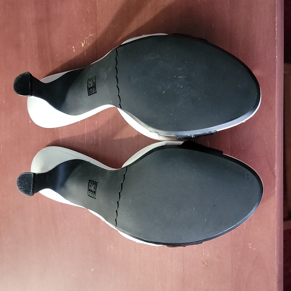 Sandals - Moda - Picture 3 of 5